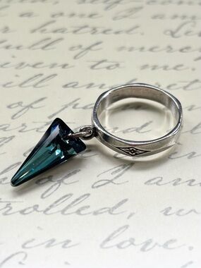 Sterling Silver Ring with Carribean Blue Crystal Spike Charm size 9